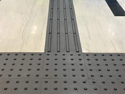 点字ブロック