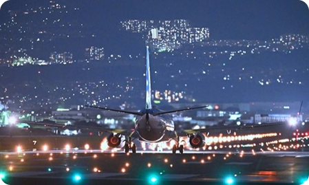 大阪国際空港周辺には、飛行機ファンの聖地があるの？