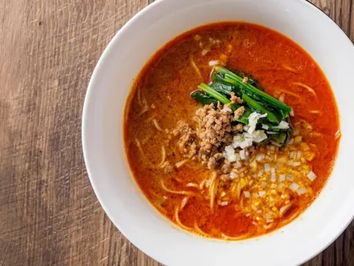 辛みとコクでやみつき必至「四川担々麺」