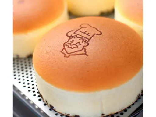 焼きたてチーズケーキ