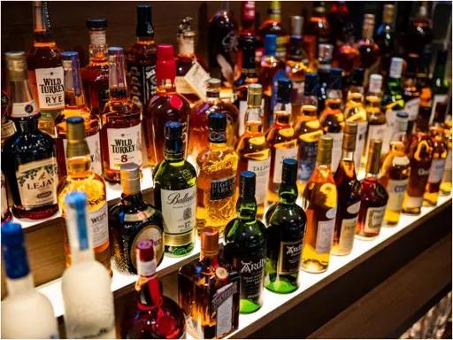 ラグジュアリーな雰囲気をそのままにしたホテル直営ラウンジ