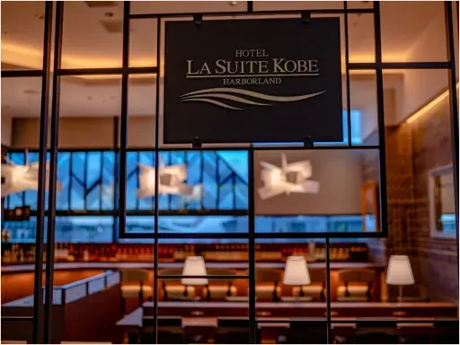 ラグジュアリーな雰囲気をそのままにしたホテル直営ラウンジ