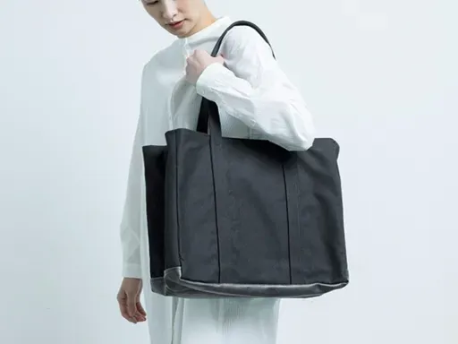 【分店 旅 限定】ソフトナイロンのファスナートート　金茶