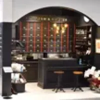 RESH.The GIFTHALL 伊丹空港店